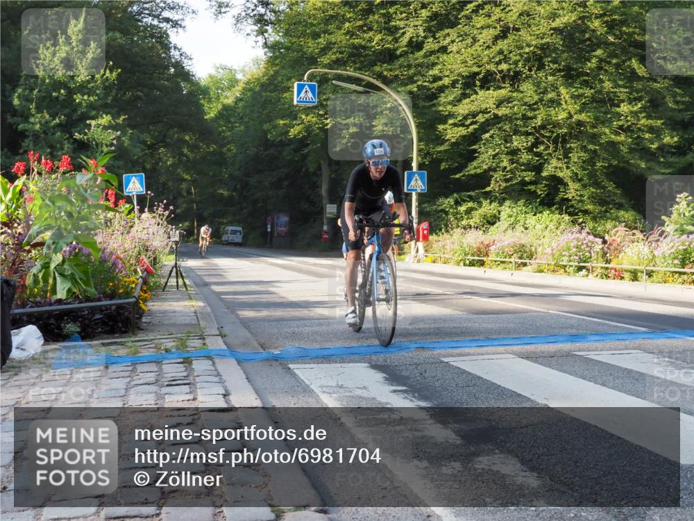 08.09.2024 - Stadtparktriathlon Zöllner http://msf.ph/oto/6981704 08.09.2024 09:12:58 Radfahren 19, 58, 86, 156 meine-sportfotos.de