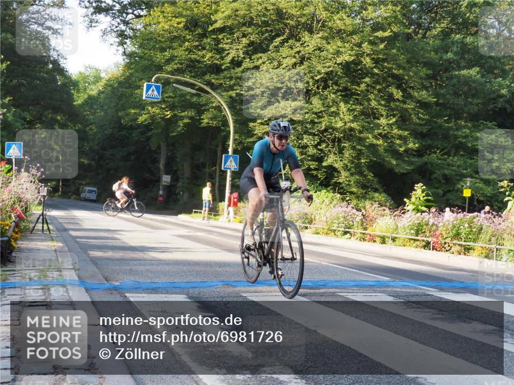 08.09.2024 - Stadtparktriathlon Zöllner http://msf.ph/oto/6981726 08.09.2024 09:13:10 Radfahren 180 meine-sportfotos.de