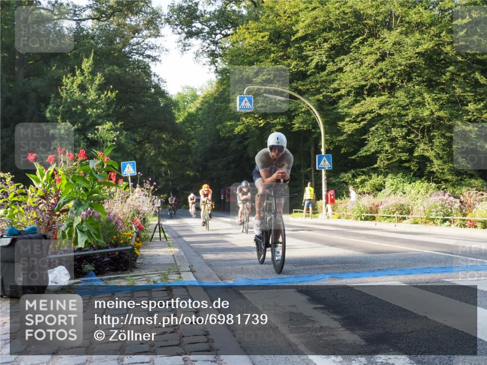 08.09.2024 - Stadtparktriathlon Zöllner http://msf.ph/oto/6981739 08.09.2024 09:13:31 Radfahren 1, 5, 49, 59, 92, 106, 122, 175 meine-sportfotos.de