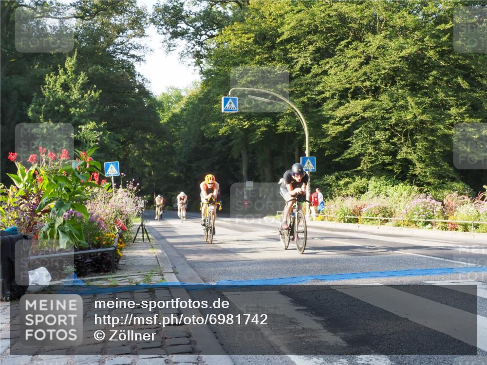 08.09.2024 - Stadtparktriathlon Zöllner http://msf.ph/oto/6981742 08.09.2024 09:13:31 Radfahren 1, 5, 49, 59, 92, 106, 122, 175 meine-sportfotos.de