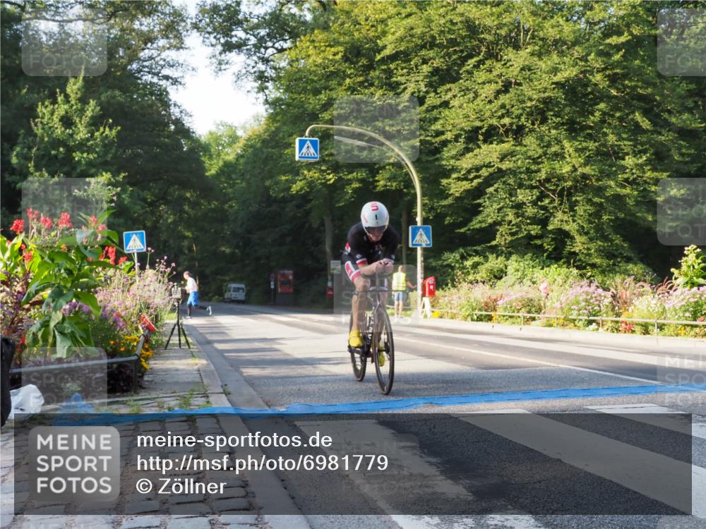 08.09.2024 - Stadtparktriathlon Zöllner http://msf.ph/oto/6981779 08.09.2024 09:13:35 Radfahren 1, 5, 59, 92, 106, 122, 165 meine-sportfotos.de