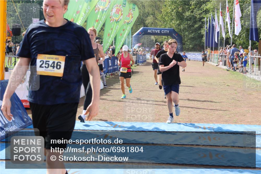 08.09.2024 - Airport Race Strokosch-Dieckow http://msf.ph/oto/6981804 08.09.2024 12:12:24 Ziel 1410, 2537, 2544, 2546, 2691, 2768, 2771, 3106 meine-sportfotos.de