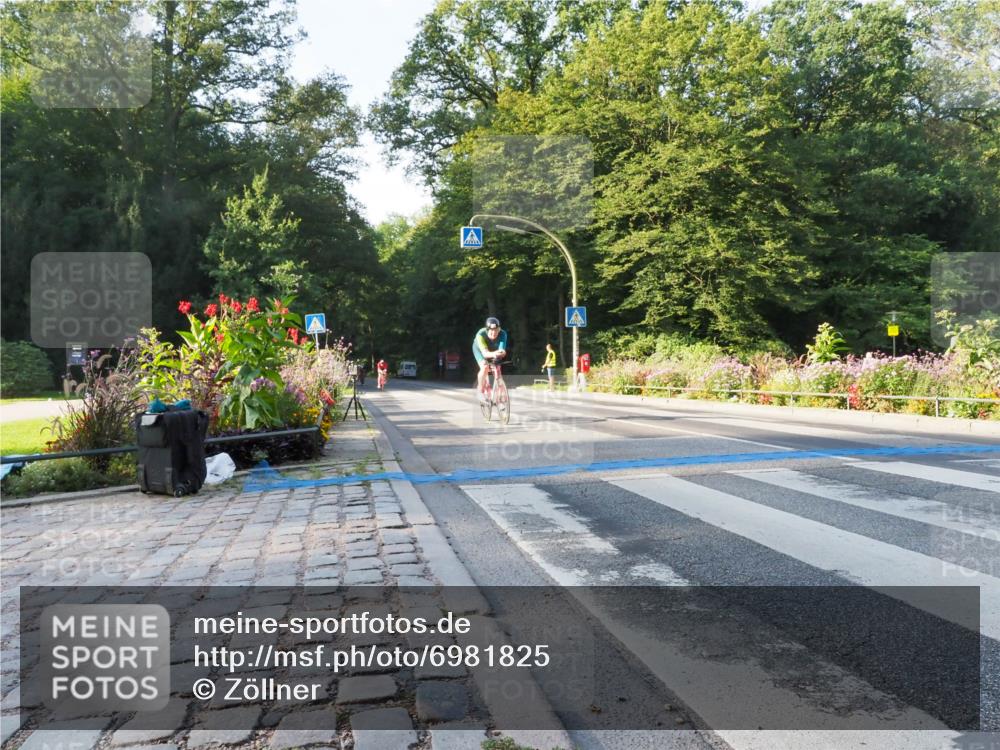 08.09.2024 - Stadtparktriathlon Zöllner http://msf.ph/oto/6981825 08.09.2024 09:14:04 Radfahren 3, 33, 65, 126, 135, 145 meine-sportfotos.de