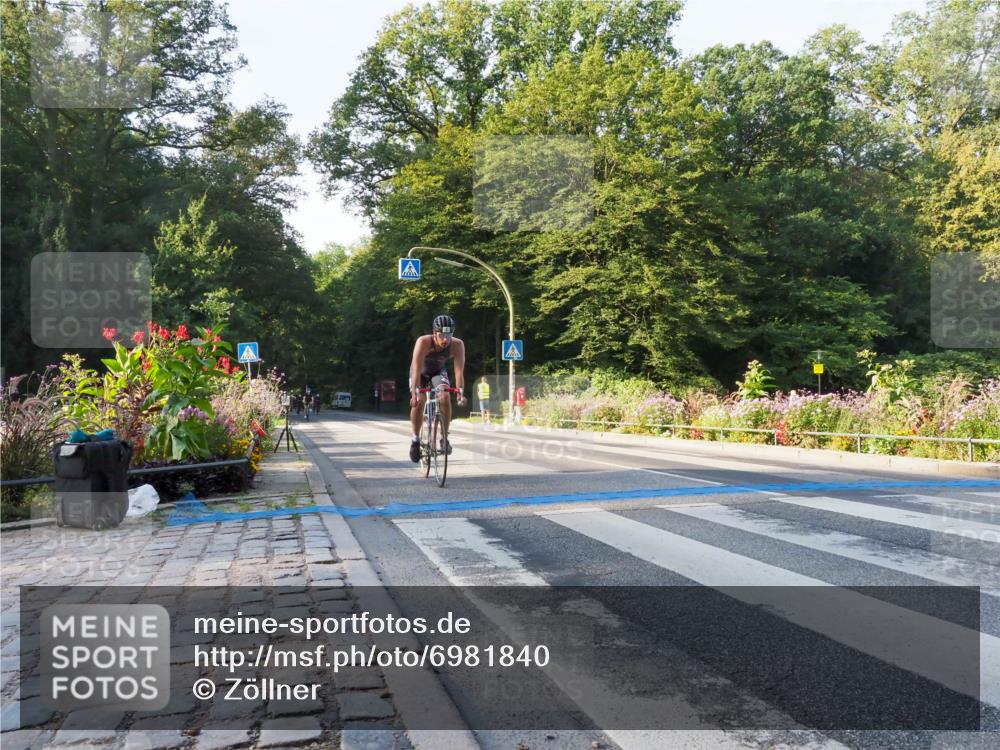 08.09.2024 - Stadtparktriathlon Zöllner http://msf.ph/oto/6981840 08.09.2024 09:14:14 Radfahren 3, 33, 39, 62, 77, 78, 91, 102, 105, 143, 158, 162, 164, 166 meine-sportfotos.de