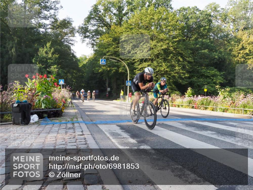 08.09.2024 - Stadtparktriathlon Zöllner http://msf.ph/oto/6981853 08.09.2024 09:14:19 Radfahren 6, 39, 51, 62, 77, 78, 91, 102, 105, 143, 158, 162, 164, 166 meine-sportfotos.de
