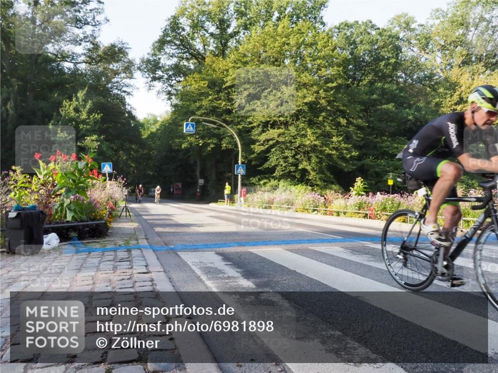 08.09.2024 - Stadtparktriathlon Zöllner http://msf.ph/oto/6981898 08.09.2024 09:14:28 Radfahren 6, 14, 22, 48, 50, 51, 110, 158, 166 meine-sportfotos.de