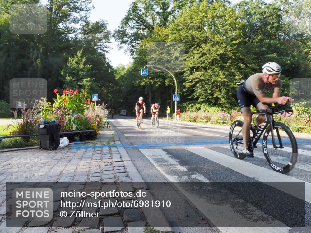 08.09.2024 - Stadtparktriathlon Zöllner http://msf.ph/oto/6981910 08.09.2024 09:14:31 Radfahren 6, 14, 22, 29, 48, 50, 110, 146 meine-sportfotos.de