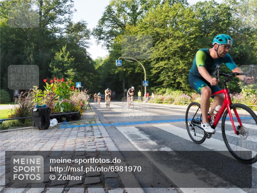 08.09.2024 - Stadtparktriathlon Zöllner http://msf.ph/oto/6981970 08.09.2024 09:15:04 Radfahren 16, 34, 46, 67, 93, 103, 120, 160, 178 meine-sportfotos.de