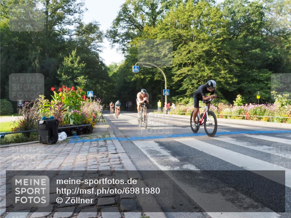 08.09.2024 - Stadtparktriathlon Zöllner http://msf.ph/oto/6981980 08.09.2024 09:15:04 Radfahren 16, 34, 46, 67, 93, 103, 120, 160, 178 meine-sportfotos.de