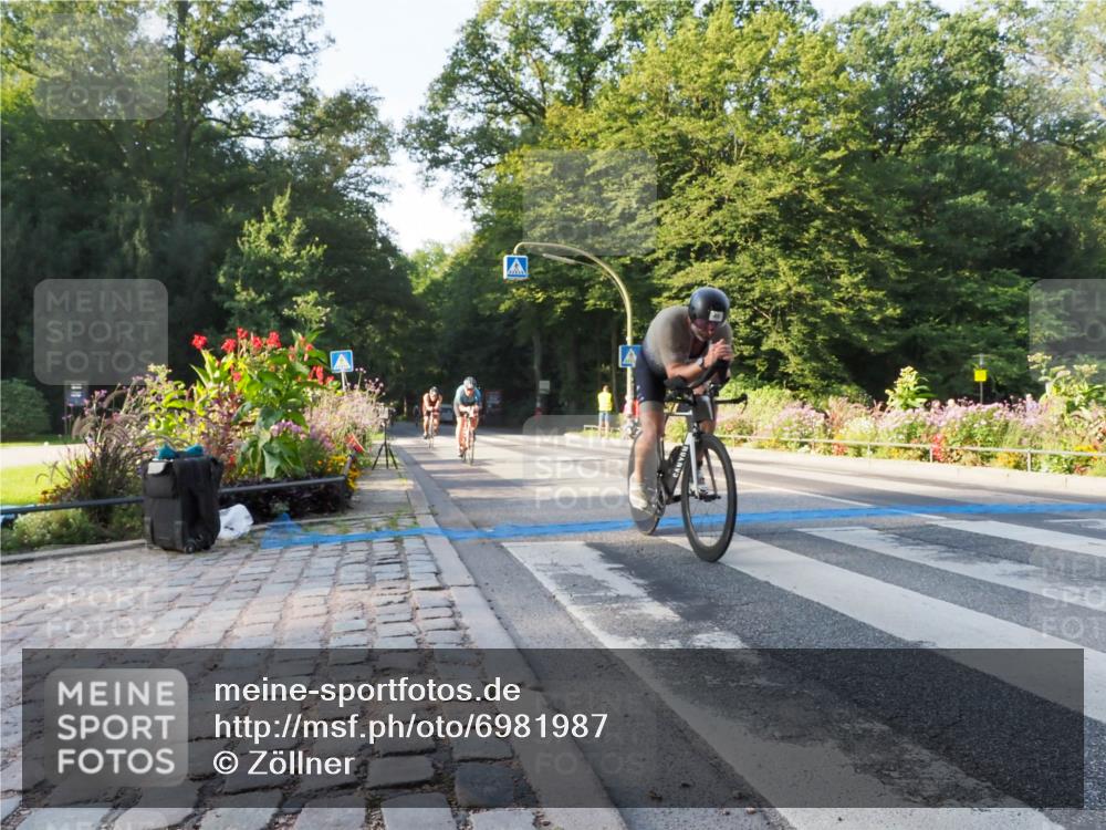 08.09.2024 - Stadtparktriathlon Zöllner http://msf.ph/oto/6981987 08.09.2024 09:15:05 Radfahren 16, 46, 67, 103, 120, 160, 178 meine-sportfotos.de