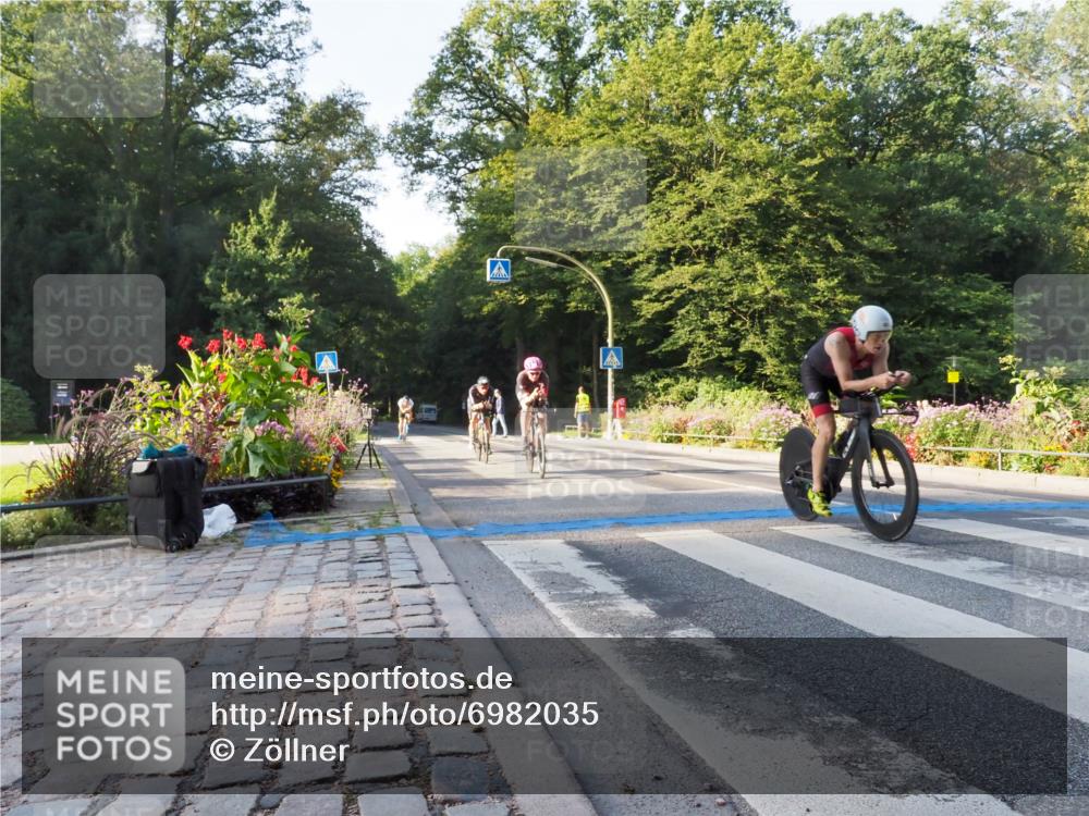08.09.2024 - Stadtparktriathlon Zöllner http://msf.ph/oto/6982035 08.09.2024 09:15:19 Radfahren 15, 21, 32, 35, 40, 44, 54, 63, 75, 76, 127 meine-sportfotos.de