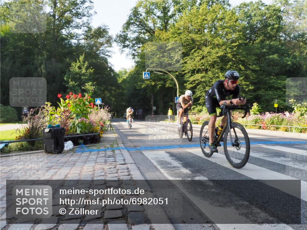 08.09.2024 - Stadtparktriathlon Zöllner http://msf.ph/oto/6982051 08.09.2024 09:15:20 Radfahren 15, 21, 32, 35, 40, 44, 54, 63, 75, 76, 127 meine-sportfotos.de