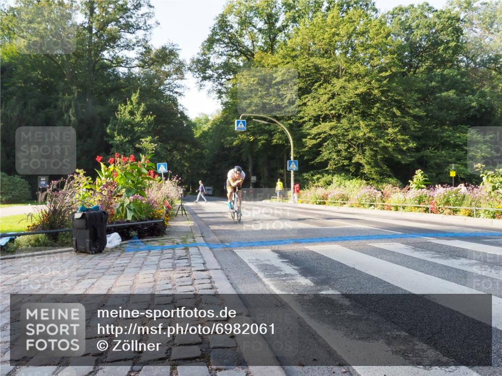 08.09.2024 - Stadtparktriathlon Zöllner http://msf.ph/oto/6982061 08.09.2024 09:15:20 Radfahren 15, 21, 32, 35, 40, 44, 54, 63, 75, 76, 127 meine-sportfotos.de