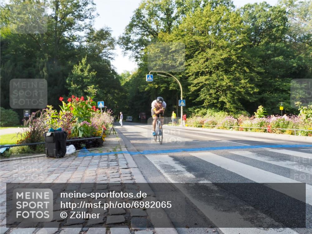 08.09.2024 - Stadtparktriathlon Zöllner http://msf.ph/oto/6982065 08.09.2024 09:15:21 Radfahren 15, 21, 32, 35, 40, 44, 54, 63, 75, 76, 127 meine-sportfotos.de