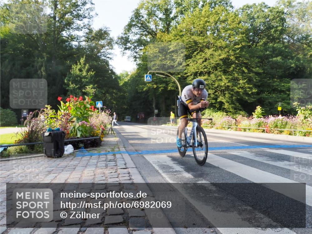 08.09.2024 - Stadtparktriathlon Zöllner http://msf.ph/oto/6982069 08.09.2024 09:15:21 Radfahren 15, 21, 32, 35, 40, 44, 54, 63, 75, 76, 127 meine-sportfotos.de