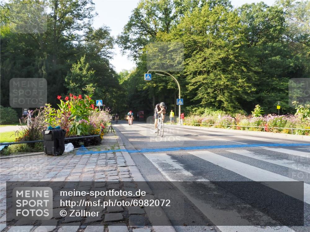 08.09.2024 - Stadtparktriathlon Zöllner http://msf.ph/oto/6982072 08.09.2024 09:15:26 Radfahren 25, 32, 72, 75, 99, 127, 179 meine-sportfotos.de