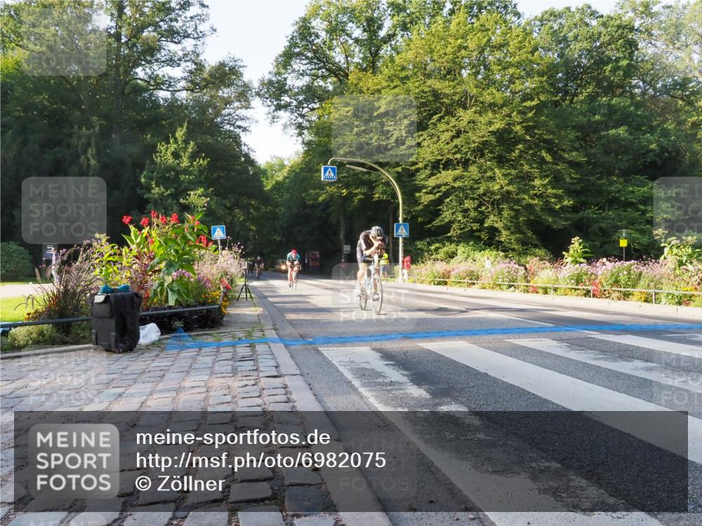 08.09.2024 - Stadtparktriathlon Zöllner http://msf.ph/oto/6982075 08.09.2024 09:15:26 Radfahren 25, 32, 72, 75, 99, 127, 179 meine-sportfotos.de