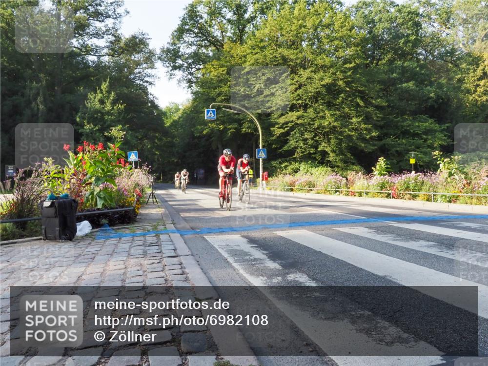 08.09.2024 - Stadtparktriathlon Zöllner http://msf.ph/oto/6982108 08.09.2024 09:15:45 Radfahren 26, 37, 90, 109, 113 meine-sportfotos.de