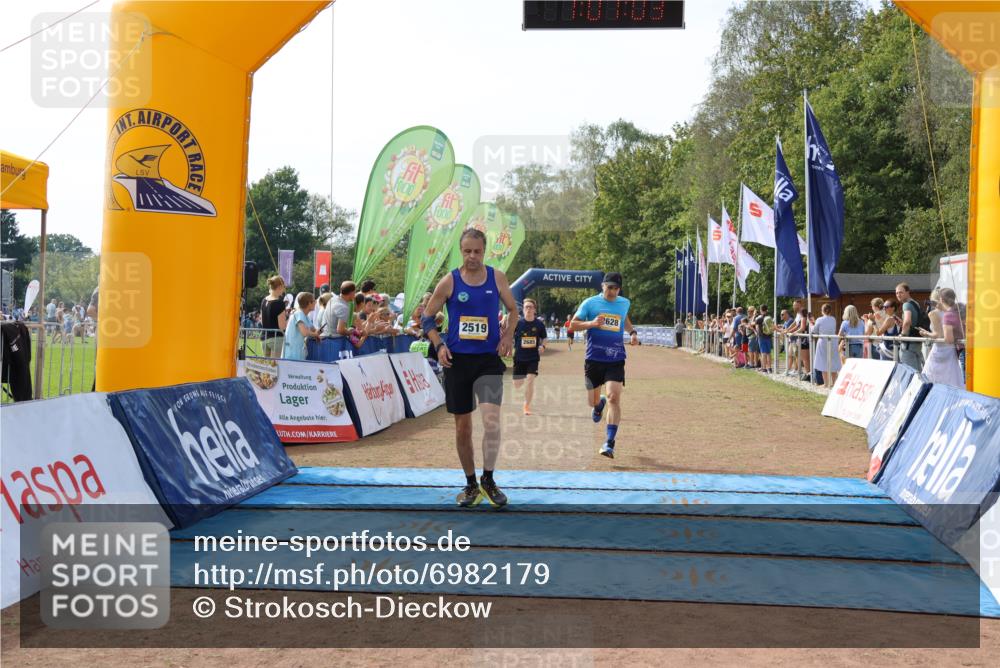 08.09.2024 - Airport Race Strokosch-Dieckow http://msf.ph/oto/6982179 08.09.2024 12:01:44 Ziel 2519, 2529, 2552, 2628, 2672, 2685 meine-sportfotos.de