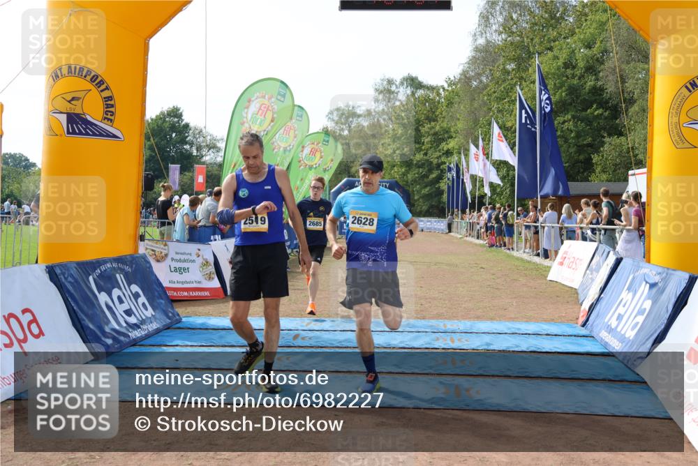 08.09.2024 - Airport Race Strokosch-Dieckow http://msf.ph/oto/6982227 08.09.2024 12:01:46 Ziel 2519, 2529, 2628, 2672, 2685 meine-sportfotos.de