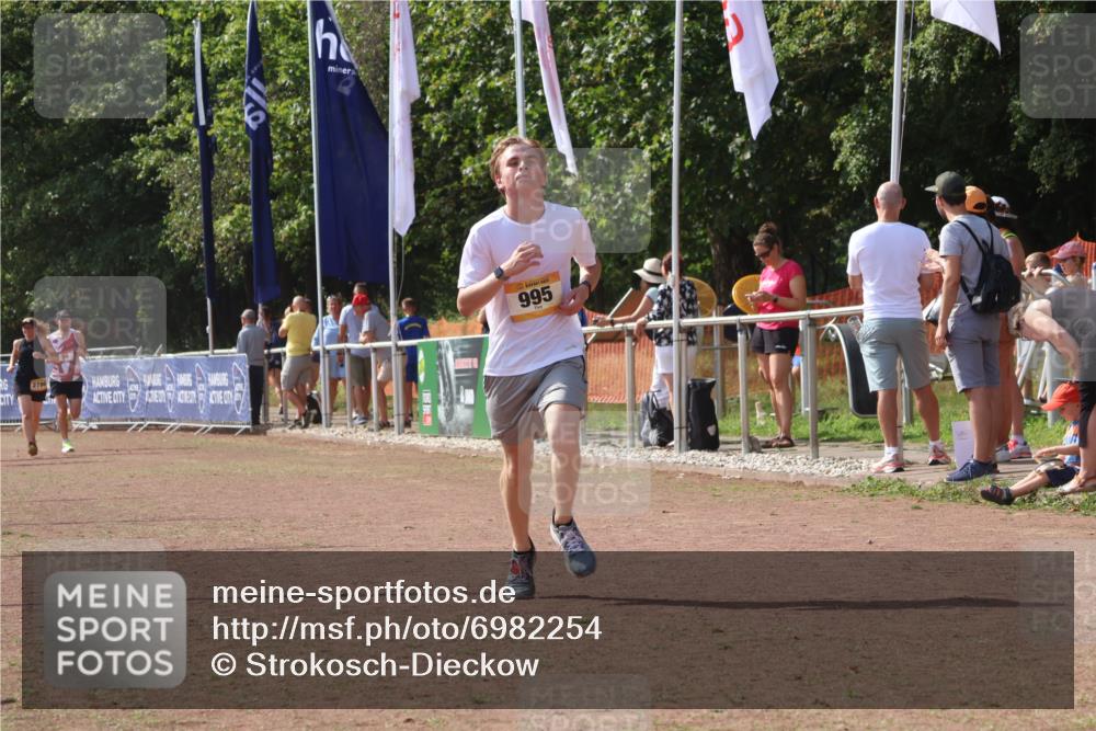 08.09.2024 - Airport Race Strokosch-Dieckow http://msf.ph/oto/6982254 08.09.2024 12:18:13 Ziel 38, 492, 995, 2815 meine-sportfotos.de