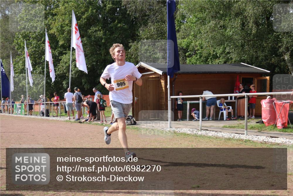 08.09.2024 - Airport Race Strokosch-Dieckow http://msf.ph/oto/6982270 08.09.2024 12:18:15 Ziel 38, 492, 995, 2815, 3128 meine-sportfotos.de