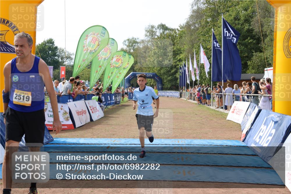08.09.2024 - Airport Race Strokosch-Dieckow http://msf.ph/oto/6982282 08.09.2024 12:01:50 Ziel 2519, 2522, 2529, 2628, 2685 meine-sportfotos.de