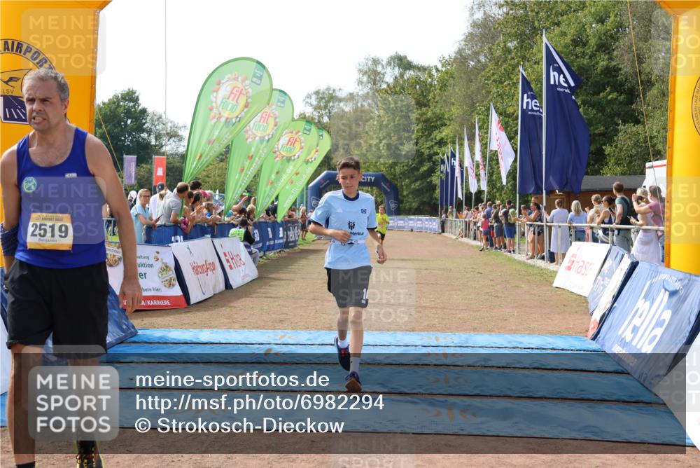 08.09.2024 - Airport Race Strokosch-Dieckow http://msf.ph/oto/6982294 08.09.2024 12:01:50 Ziel 2519, 2522, 2529, 2628, 2685 meine-sportfotos.de