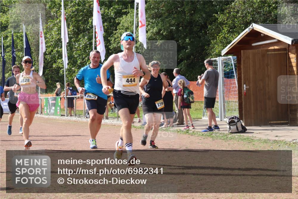 08.09.2024 - Airport Race Strokosch-Dieckow http://msf.ph/oto/6982341 08.09.2024 12:18:24 Ziel 38, 444, 543, 2554, 2635, 2754, 2796, 2797, 3018, 3128 meine-sportfotos.de