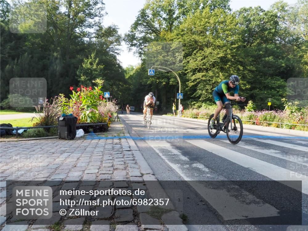 08.09.2024 - Stadtparktriathlon Zöllner http://msf.ph/oto/6982357 08.09.2024 09:18:20 Radfahren 60, 61, 124, 140, 144, 167 meine-sportfotos.de