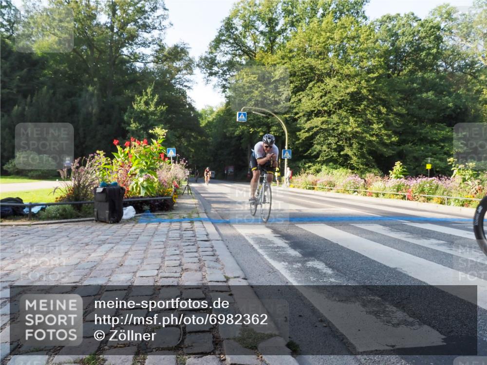 08.09.2024 - Stadtparktriathlon Zöllner http://msf.ph/oto/6982362 08.09.2024 09:18:20 Radfahren 60, 61, 124, 140, 144, 167 meine-sportfotos.de