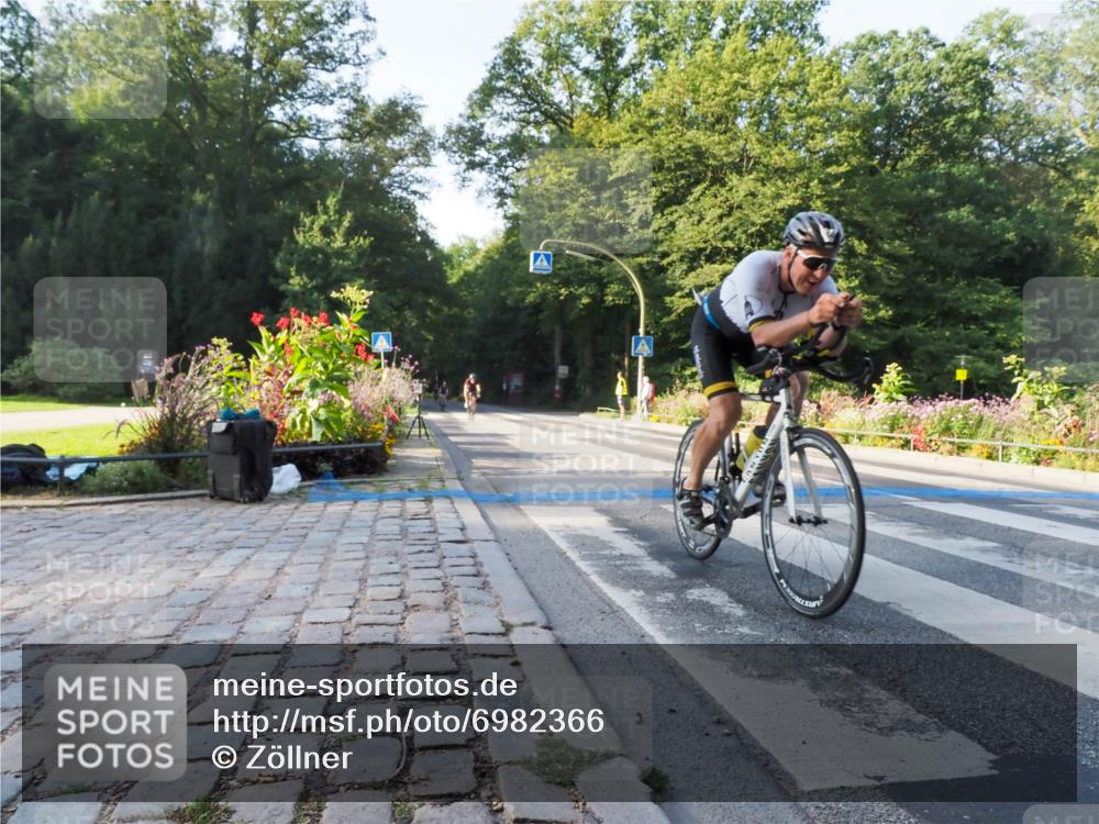 08.09.2024 - Stadtparktriathlon Zöllner http://msf.ph/oto/6982366 08.09.2024 09:18:21 Radfahren 60, 61, 124, 140, 144, 167 meine-sportfotos.de