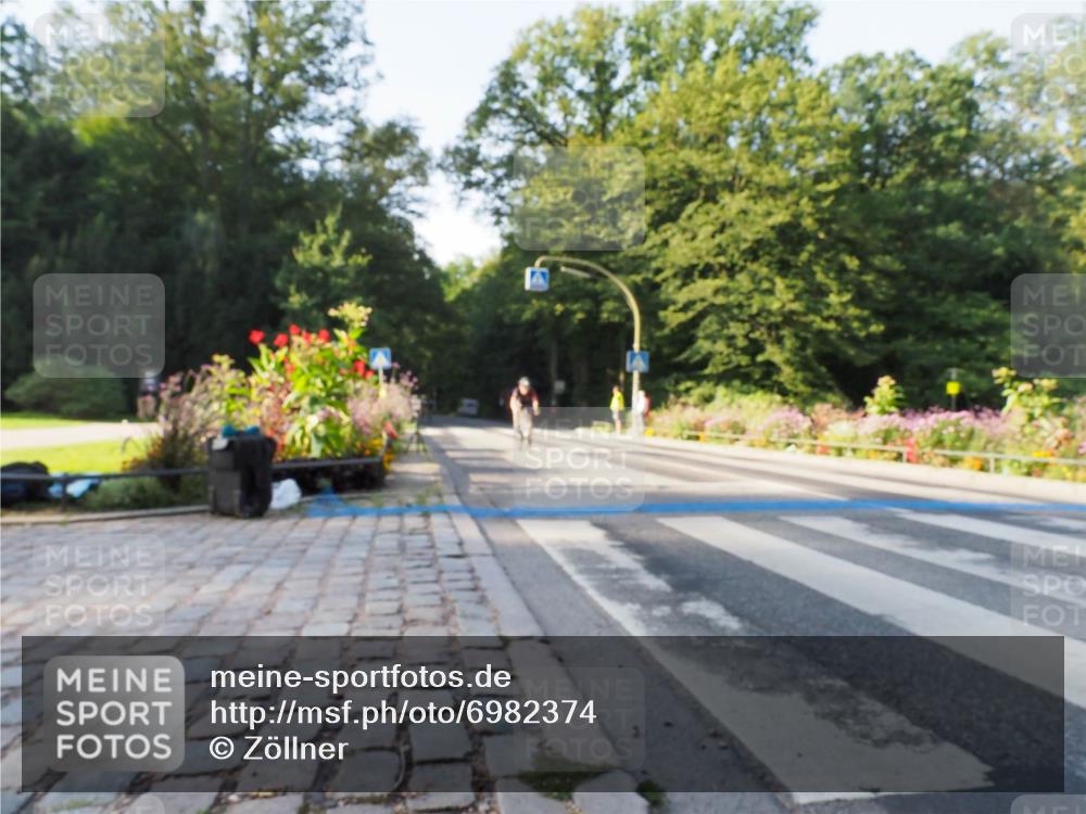 08.09.2024 - Stadtparktriathlon Zöllner http://msf.ph/oto/6982374 08.09.2024 09:18:23 Radfahren 60, 61, 124, 140, 144, 167 meine-sportfotos.de