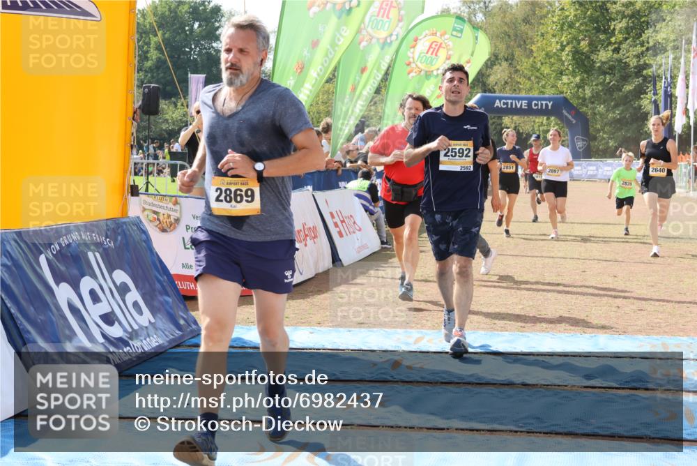 08.09.2024 - Airport Race Strokosch-Dieckow http://msf.ph/oto/6982437 08.09.2024 12:13:09 Ziel 50, 677, 1012, 2504, 2536, 2592, 2613, 2640, 2668, 2839, 2851, 2869, 2897 meine-sportfotos.de