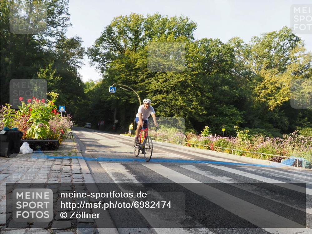 08.09.2024 - Stadtparktriathlon Zöllner http://msf.ph/oto/6982474 08.09.2024 09:19:49 Radfahren 104 meine-sportfotos.de