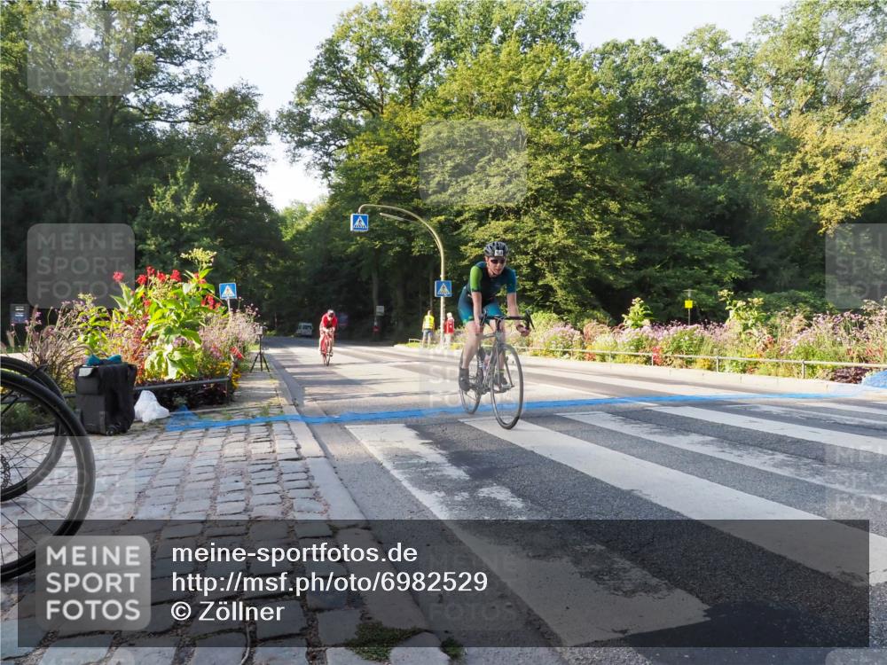 08.09.2024 - Stadtparktriathlon Zöllner http://msf.ph/oto/6982529 08.09.2024 09:20:37 Radfahren 145, 165 meine-sportfotos.de