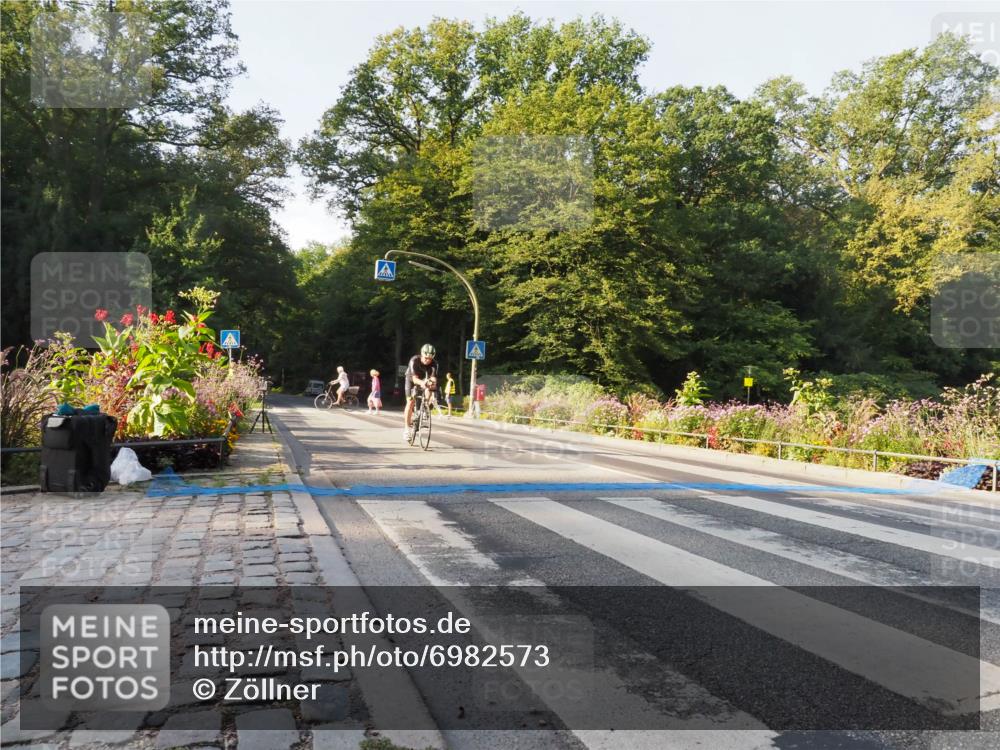 08.09.2024 - Stadtparktriathlon Zöllner http://msf.ph/oto/6982573 08.09.2024 09:21:02 Radfahren 3, 6, 14, 93 meine-sportfotos.de