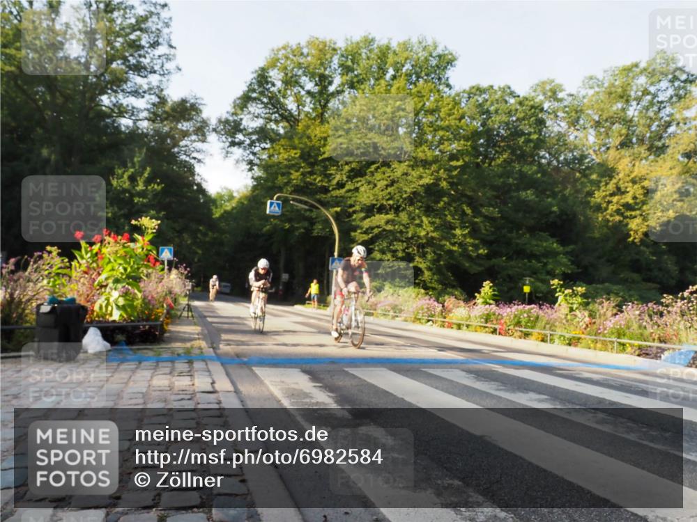 08.09.2024 - Stadtparktriathlon Zöllner http://msf.ph/oto/6982584 08.09.2024 09:21:12 Radfahren 3, 14, 52, 162, 166, 168 meine-sportfotos.de