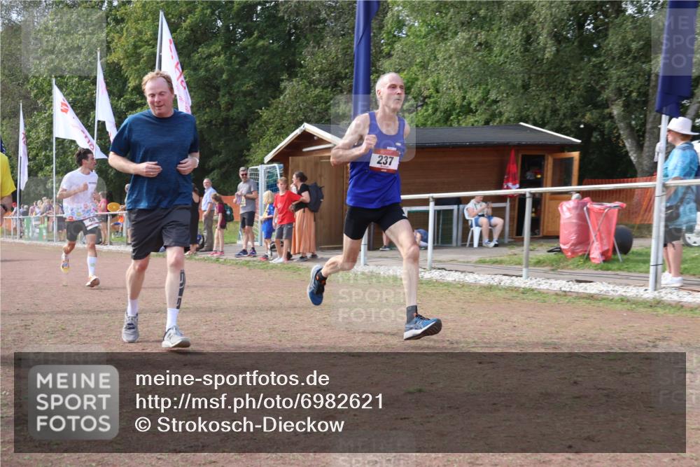 08.09.2024 - Airport Race Strokosch-Dieckow http://msf.ph/oto/6982621 08.09.2024 12:18:57 Ziel 48, 237, 2515, 2651, 2712 meine-sportfotos.de