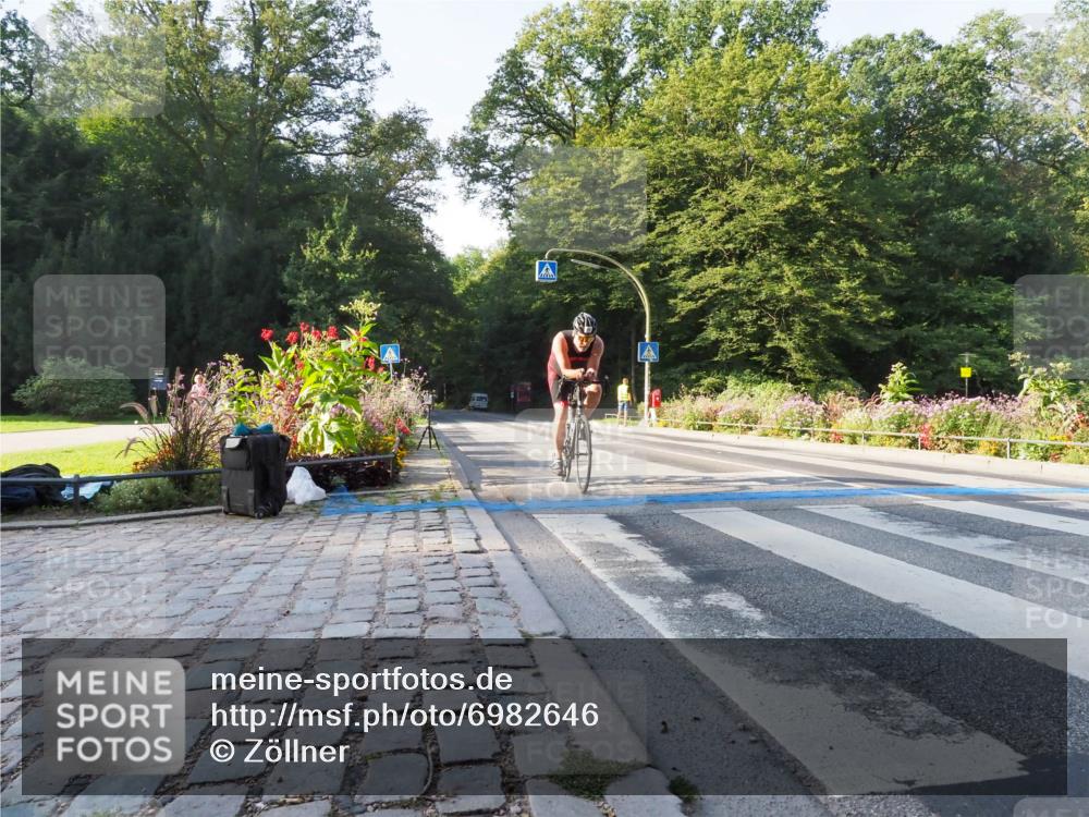 08.09.2024 - Stadtparktriathlon Zöllner http://msf.ph/oto/6982646 08.09.2024 09:21:53 Radfahren 16 meine-sportfotos.de