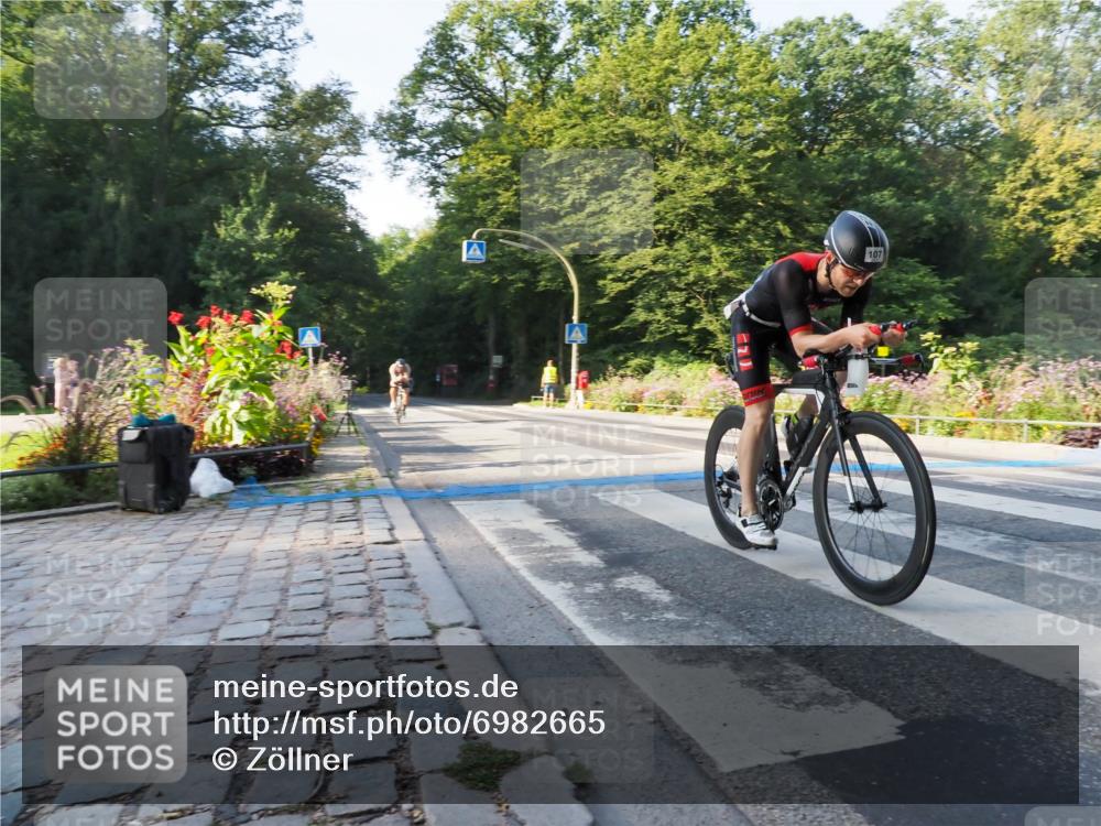 08.09.2024 - Stadtparktriathlon Zöllner http://msf.ph/oto/6982665 08.09.2024 09:22:09 Radfahren 46, 99, 107, 154, 164 meine-sportfotos.de