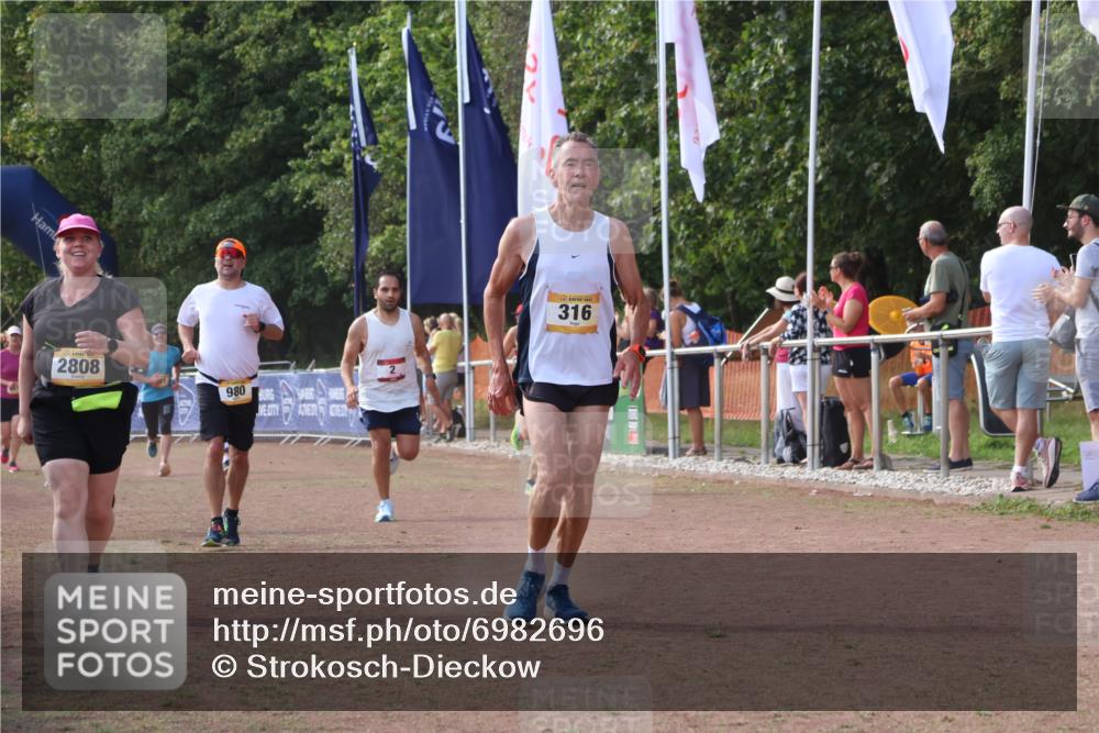 08.09.2024 - Airport Race Strokosch-Dieckow http://msf.ph/oto/6982696 08.09.2024 12:19:11 Ziel 2, 92, 316, 731, 881, 980, 2603, 2808, 2819 meine-sportfotos.de