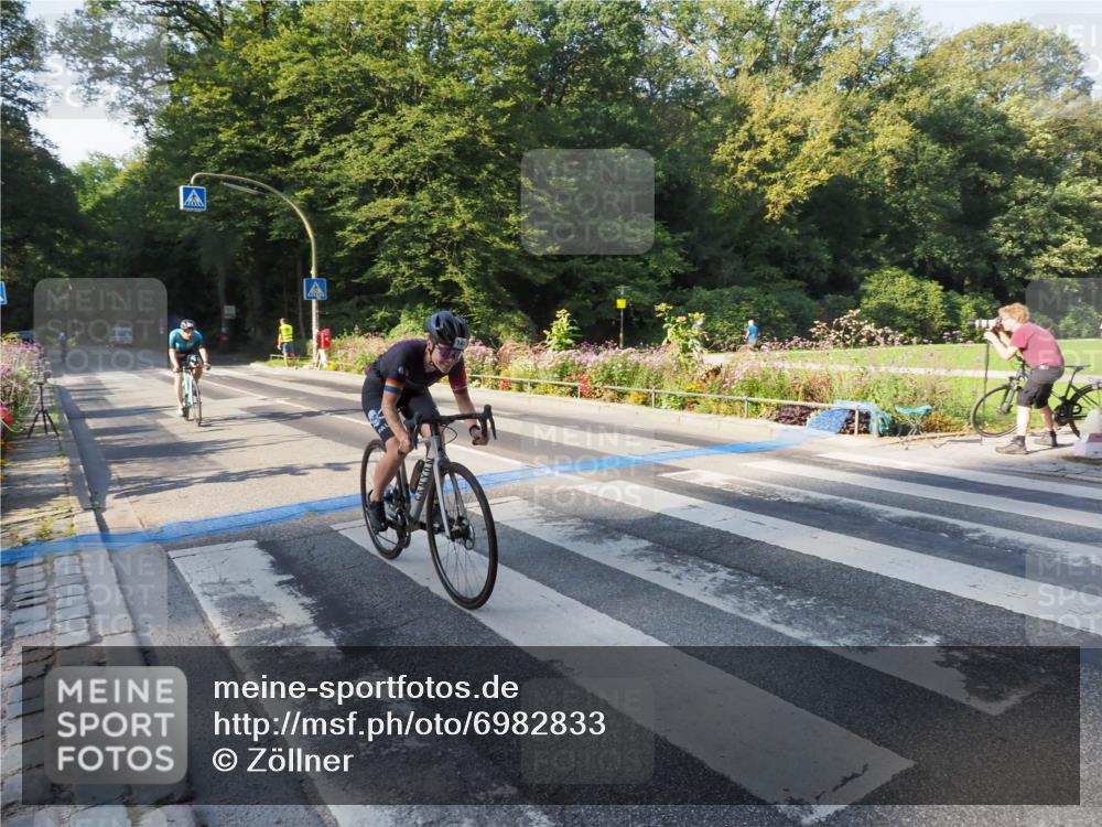 08.09.2024 - Stadtparktriathlon Zöllner http://msf.ph/oto/6982833 08.09.2024 09:25:16 Radfahren 101, 124, 140 meine-sportfotos.de