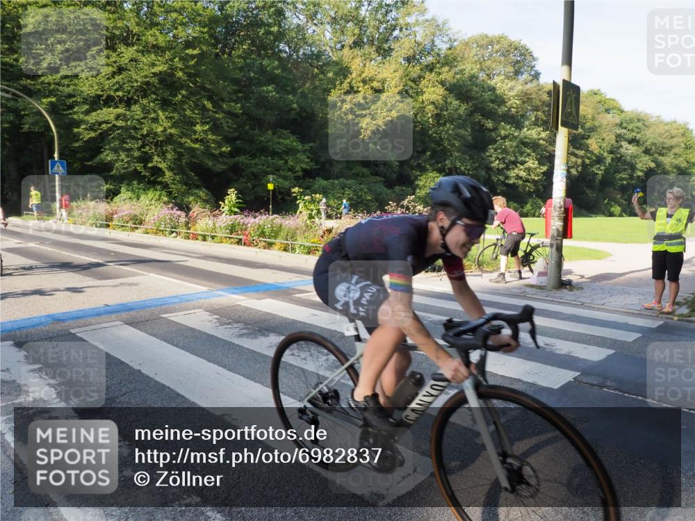 08.09.2024 - Stadtparktriathlon Zöllner http://msf.ph/oto/6982837 08.09.2024 09:25:17 Radfahren 101, 124, 140 meine-sportfotos.de