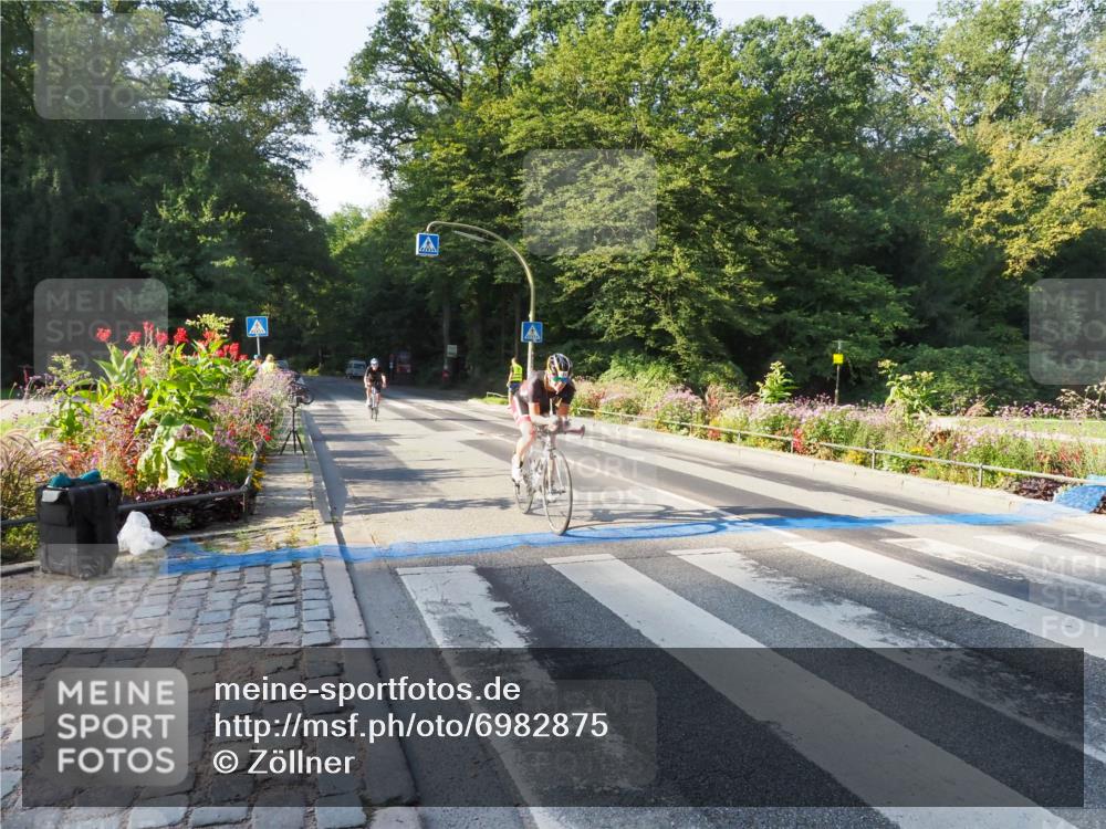 08.09.2024 - Stadtparktriathlon Zöllner http://msf.ph/oto/6982875 08.09.2024 09:26:09 Radfahren 156, 173 meine-sportfotos.de