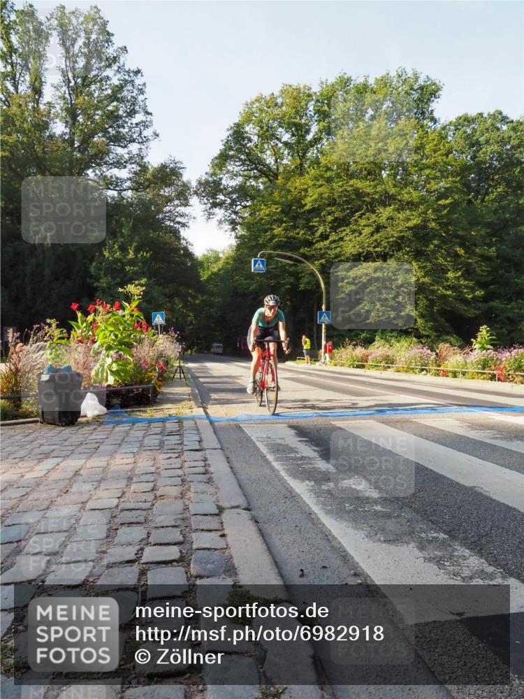08.09.2024 - Stadtparktriathlon Zöllner http://msf.ph/oto/6982918 08.09.2024 09:26:50 Radfahren 100, 104, 111, 120 meine-sportfotos.de