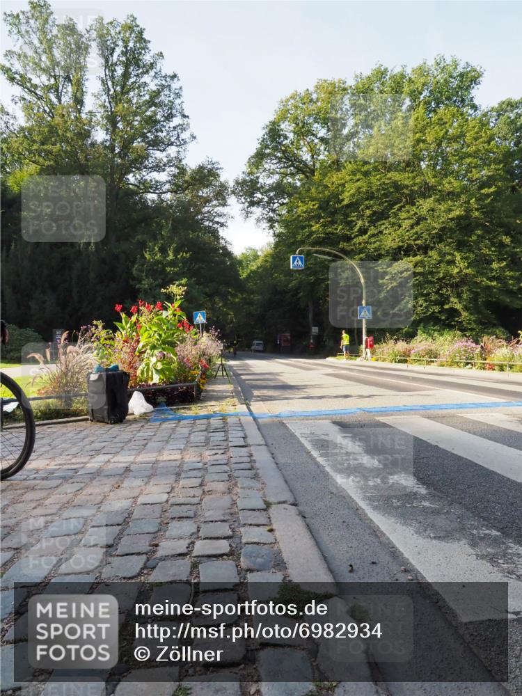 08.09.2024 - Stadtparktriathlon Zöllner http://msf.ph/oto/6982934 08.09.2024 09:26:59 Radfahren 93, 104, 115, 120 meine-sportfotos.de