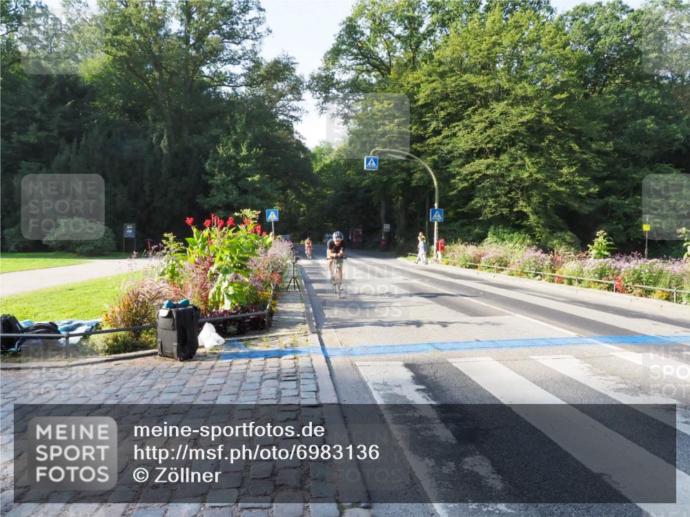08.09.2024 - Stadtparktriathlon Zöllner http://msf.ph/oto/6983136 08.09.2024 09:29:09 Radfahren 90, 99, 121 meine-sportfotos.de