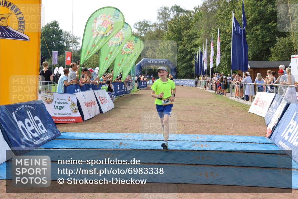 08.09.2024 - Airport Race Strokosch-Dieckow http://msf.ph/oto/6983338 08.09.2024 12:03:18 Ziel 2614, 3074, 3081 meine-sportfotos.de