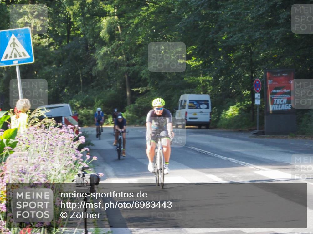 08.09.2024 - Stadtparktriathlon Zöllner http://msf.ph/oto/6983443 08.09.2024 09:33:00 Radfahren 101, 128, 155, 156, 169, 173, 175, 176 meine-sportfotos.de